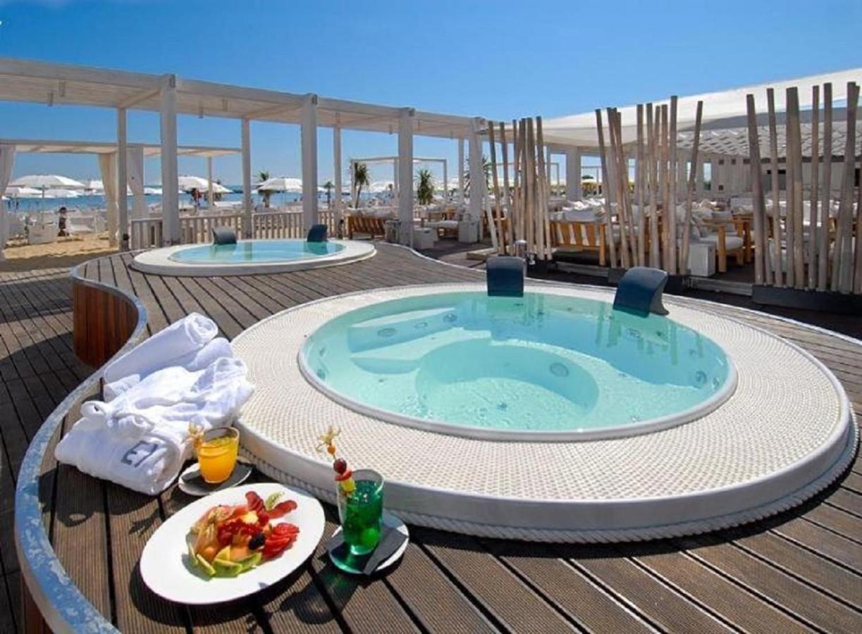 Casa Gramsci Luxury Apartment Pesaro Eksteriør billede