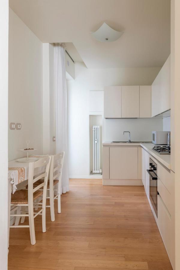 Casa Gramsci Luxury Apartment Pesaro Eksteriør billede