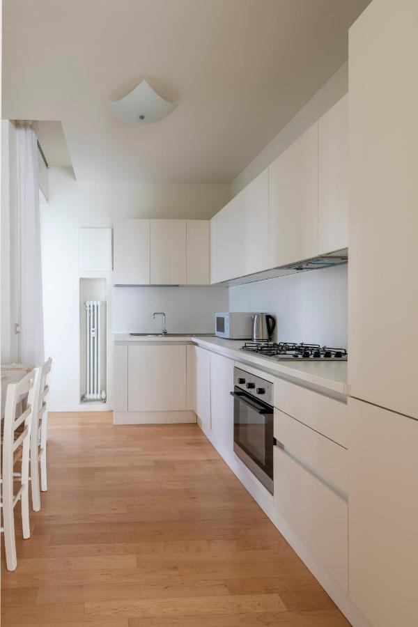 Casa Gramsci Luxury Apartment Pesaro Eksteriør billede