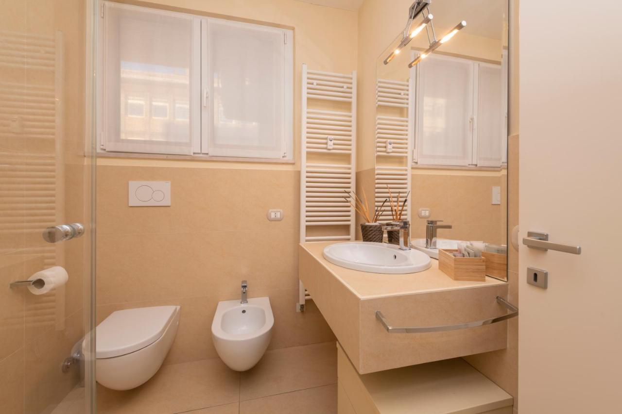 Casa Gramsci Luxury Apartment Pesaro Eksteriør billede